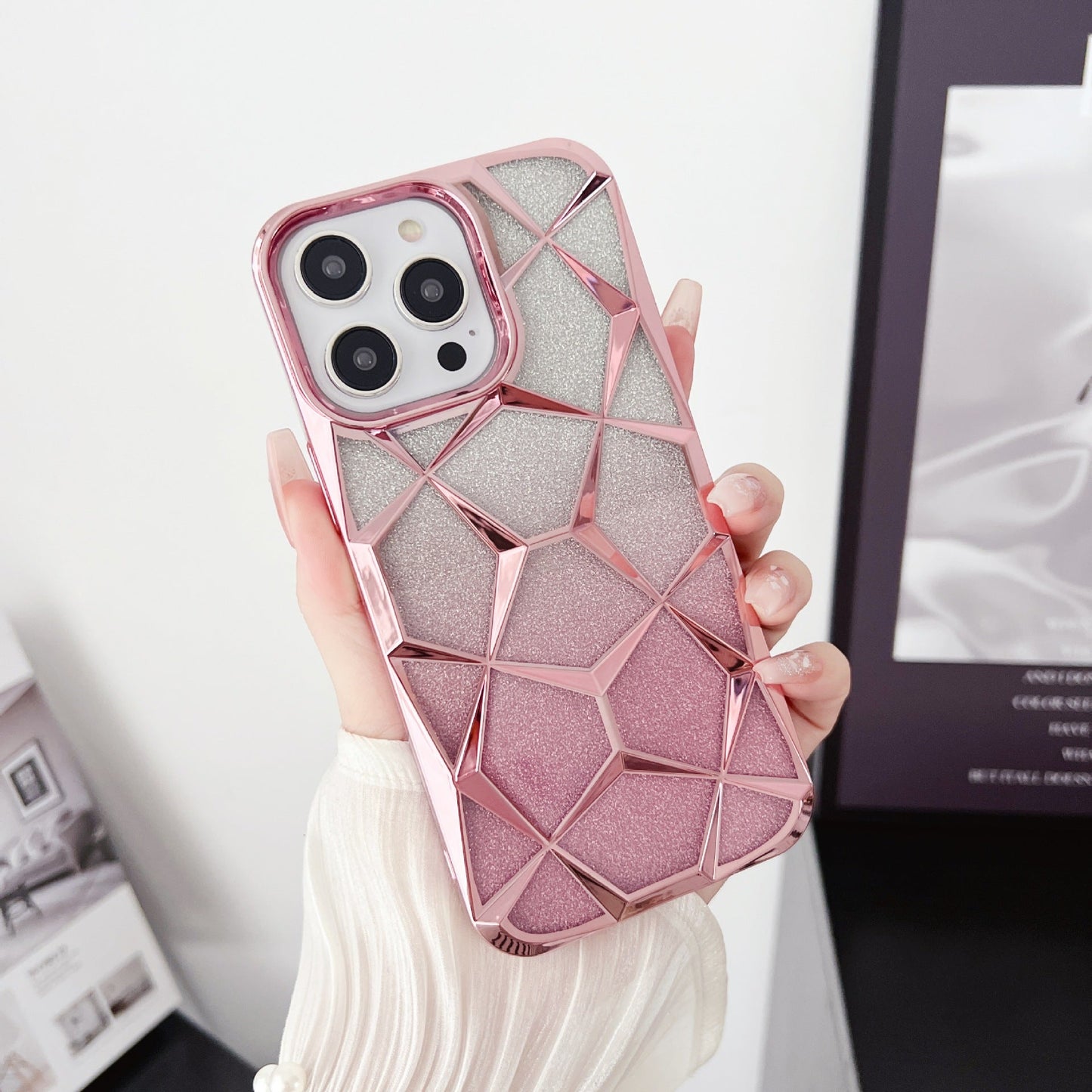 iPhone 3D Geometric Pattern Case