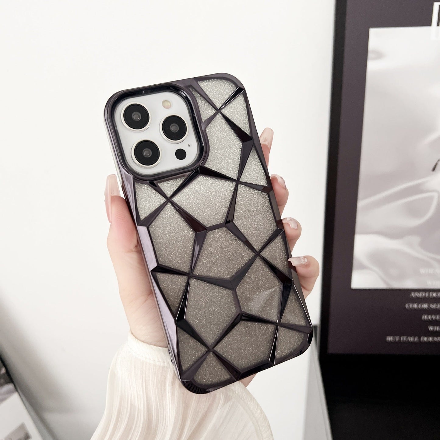 iPhone 3D Geometric Pattern Case