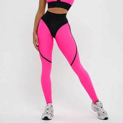 Legginsy z efektem szybkiego schnięcia Majacy Patchwork na biodrach