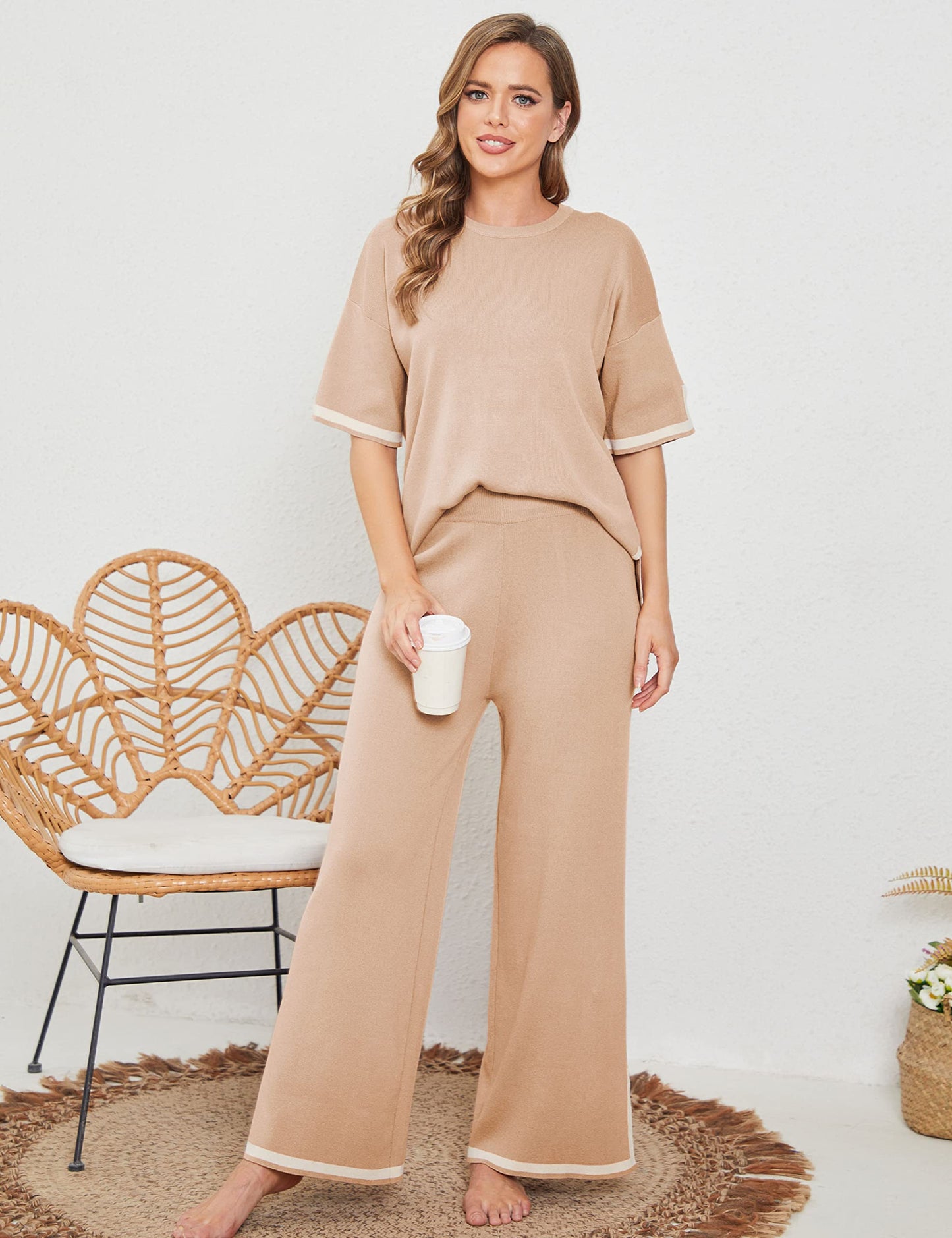 🔥 Set 2 piese – top tricotat + pantaloni largi. Lejer, respirabil, potrivit pentru plimbări, acasă sau vacanțe. ✅ Plată la livrare!