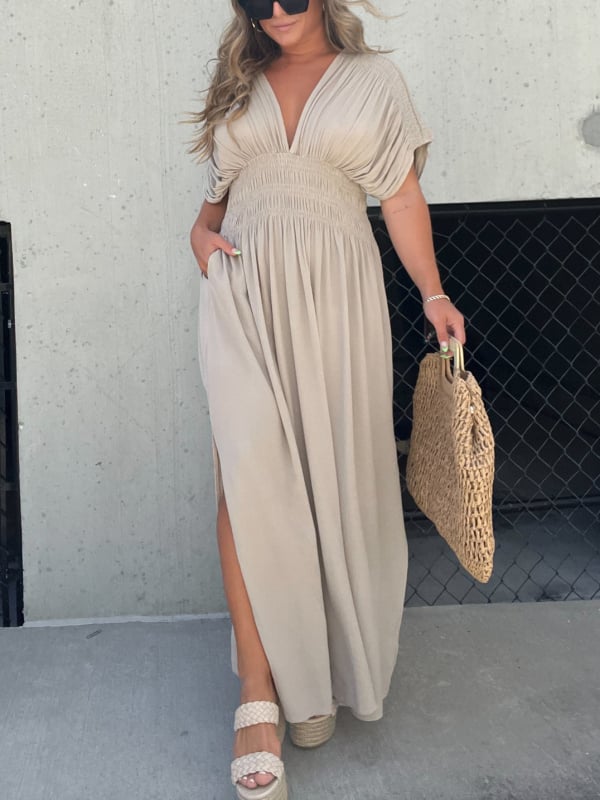 💃 Rochie ultra-lungă cu croială casual – decolteu în V, fante laterale, stil elegant și confortabil. ✨ Plată la livrare!