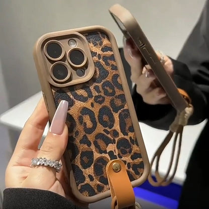 Husă cu imprimeu leopard pentru iPhone cu șnur