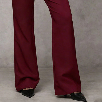 Pantaloni eleganți evazați pentru femei