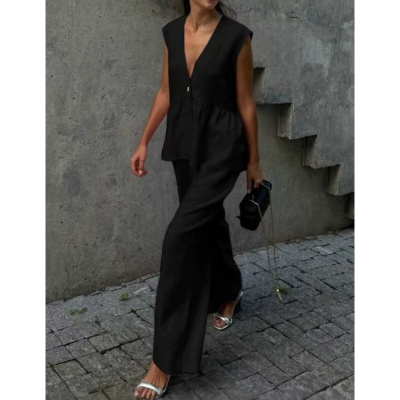 、👚 Set două piese: top fără mâneci, guler în V + pantaloni largi – stil lejer, elegant, perfect pentru vară. 🌸 Plată la livrare!