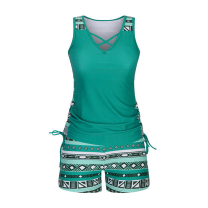 🔥 Costumul de baie tankini care îți dă încredere! 🏊‍♀️ Imprimeu stylish, două piese – perfect pentru plajă sau piscină.