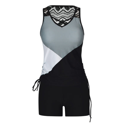 🔥 Costumul de baie tankini care îți dă încredere! 🏊‍♀️ Imprimeu stylish, două piese – perfect pentru plajă sau piscină.