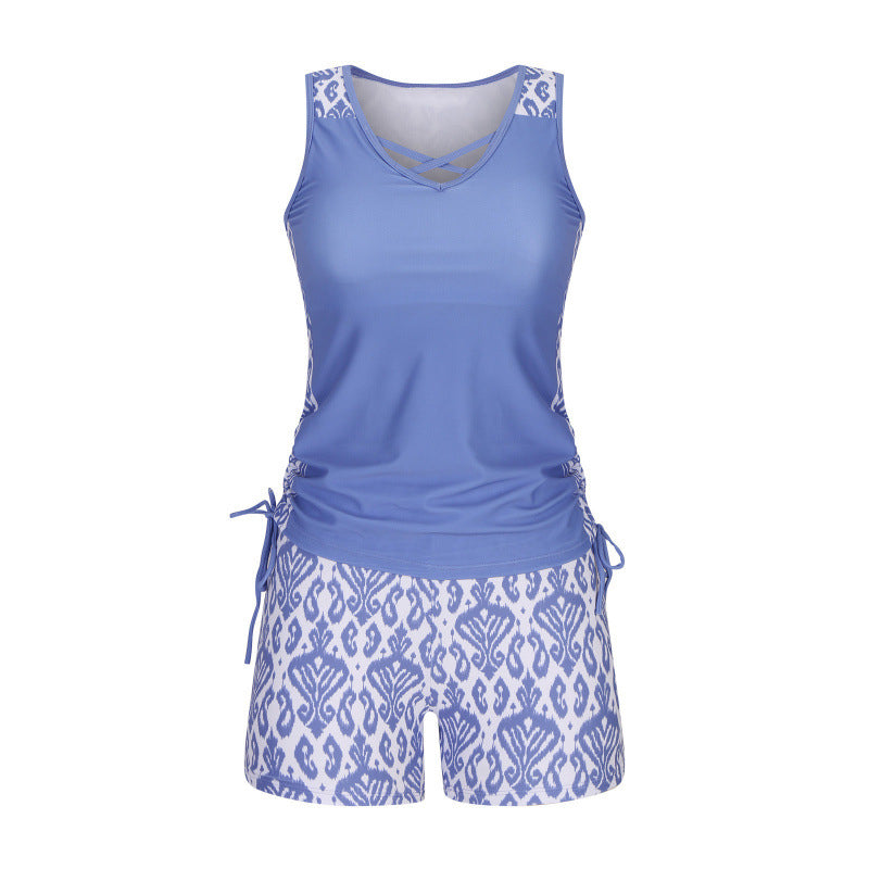 🔥 Costumul de baie tankini care îți dă încredere! 🏊‍♀️ Imprimeu stylish, două piese – perfect pentru plajă sau piscină.
