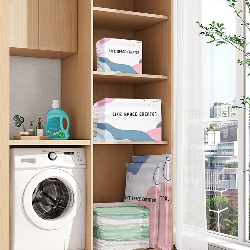 🧳 Economisește 70% din spațiu! Set de 5 pungi de depozitare în vid 3D – FĂRĂ pompă! 😱✨ Perfecte pentru haine, pături, perne. Comandă rapid de pe site-ul nostru! 🔗📦