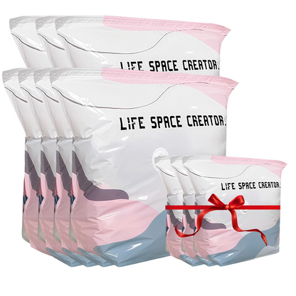 🧳 Economisește 70% din spațiu! Set de 5 pungi de depozitare în vid 3D – FĂRĂ pompă! 😱✨ Perfecte pentru haine, pături, perne. Comandă rapid de pe site-ul nostru! 🔗📦