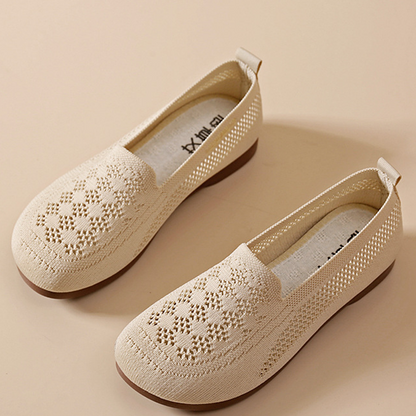 ✨ Papuci comozi fără șireturi – elastici, respirabili și extrem de ușori. Picioarele tale vor mulțumi după orice plimbare! 🧦 Plata ramburs în toată România. ✅ Apasă pe link și rezervă-ți perechea acum!