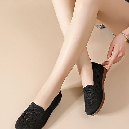 ✨ Papuci comozi fără șireturi – elastici, respirabili și extrem de ușori. Picioarele tale vor mulțumi după orice plimbare! 🧦 Plata ramburs în toată România. ✅ Apasă pe link și rezervă-ți perechea acum!