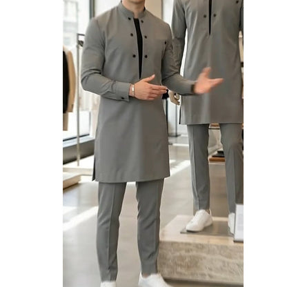 ☕️ Arăți ca 10.000 € cu doar o fracțiune din preț Sacou cu guler înalt + pantaloni asortați – costum modern, complet. 💼 Ideal pentru birou, city break sau o cafea stilată 📦 Stoc România – click pentru ofertă