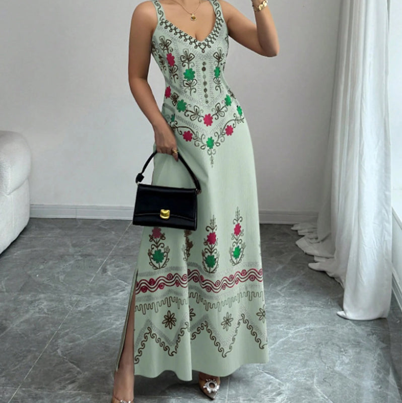 🌺Rochie vaporoasă, fix pe vibe-ul verii! Fără mâneci, decolteu în V, imprimeu etnic și fante laterale care fac diferența. 👉 Arată senzațional în 2 minute de la despachetare