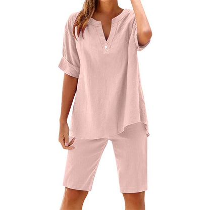 🔥 Set 2 piese: bluză + pantaloni scurți – look complet pentru zilele tale fierbinți! Comandă rapid